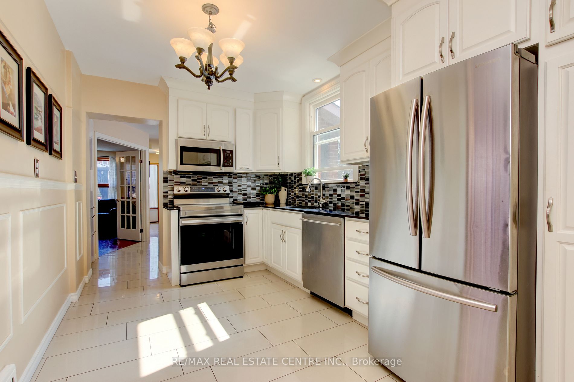 45 Wexford Ave S