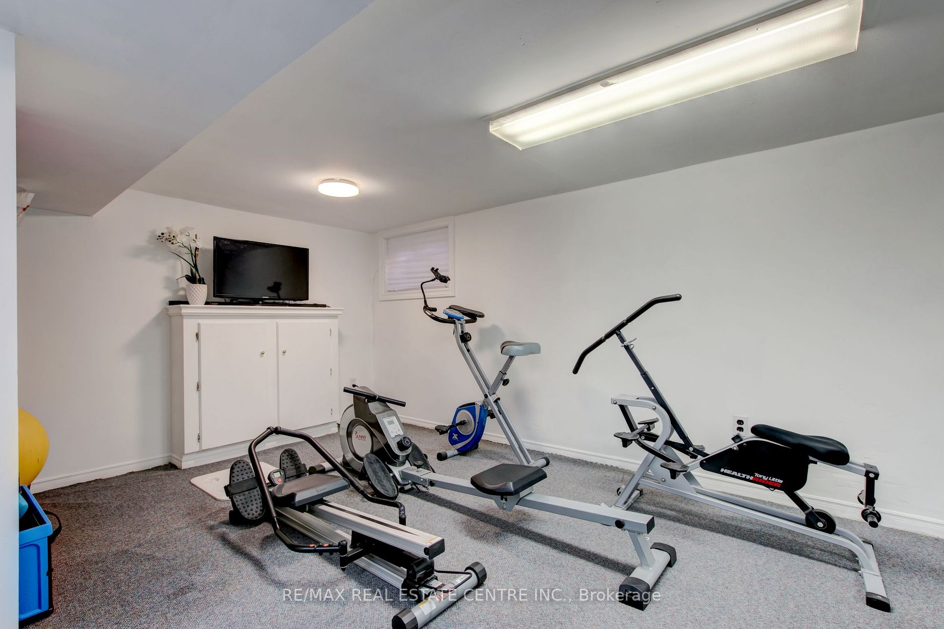 45 Wexford Ave S