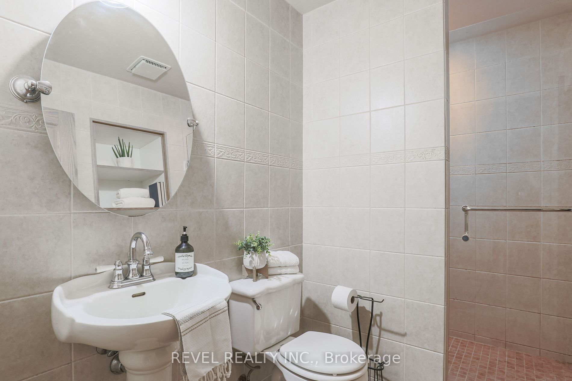 28 Shelley Dr