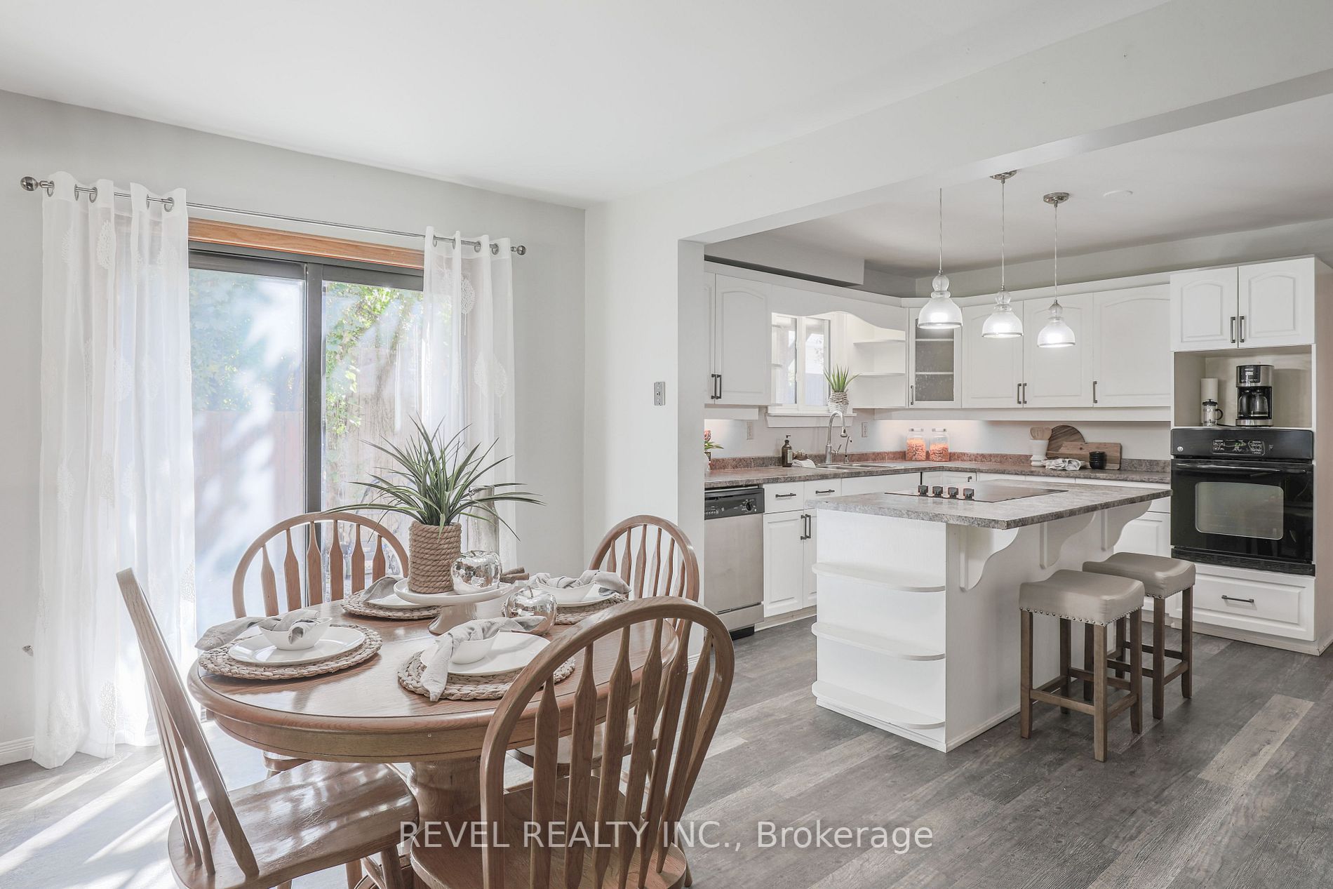 28 Shelley Dr