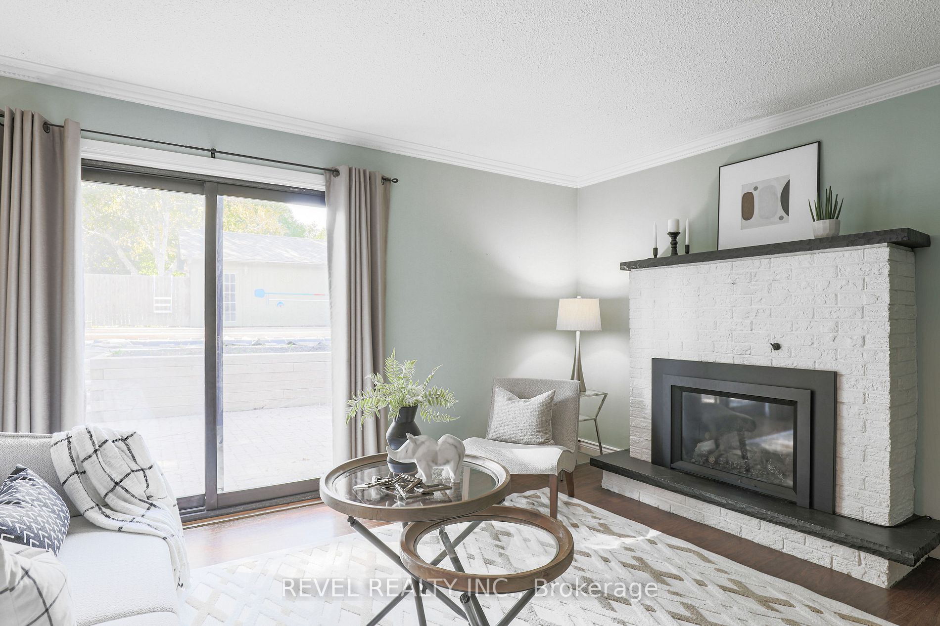 28 Shelley Dr