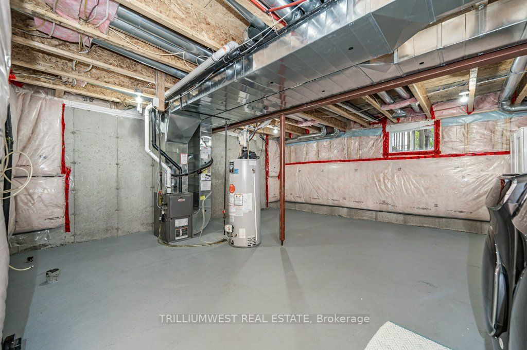 1035 Victoria Rd S, #146