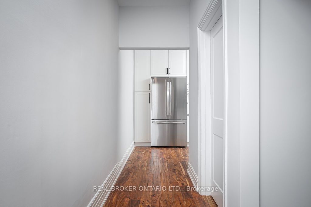 9 Stanley Ave, #A