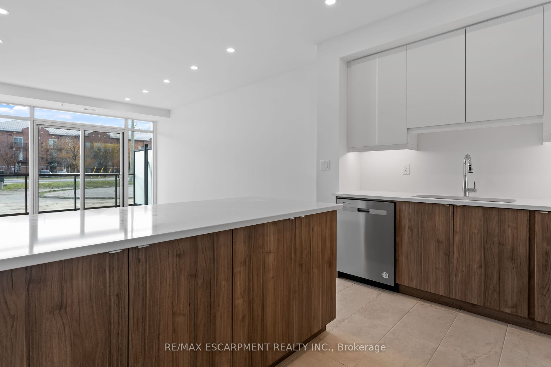 5 Hamilton St, #108