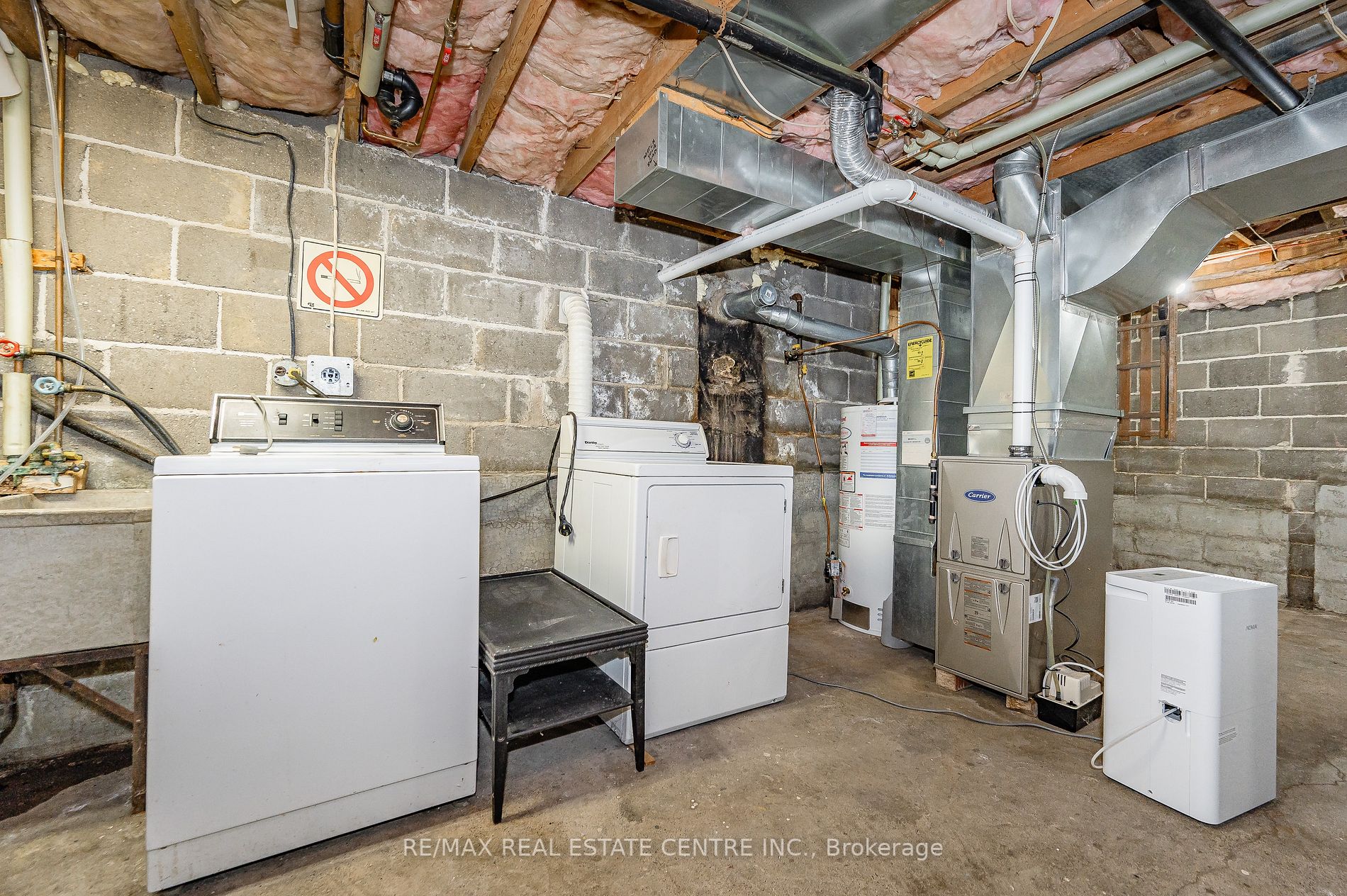 10 Vimy St