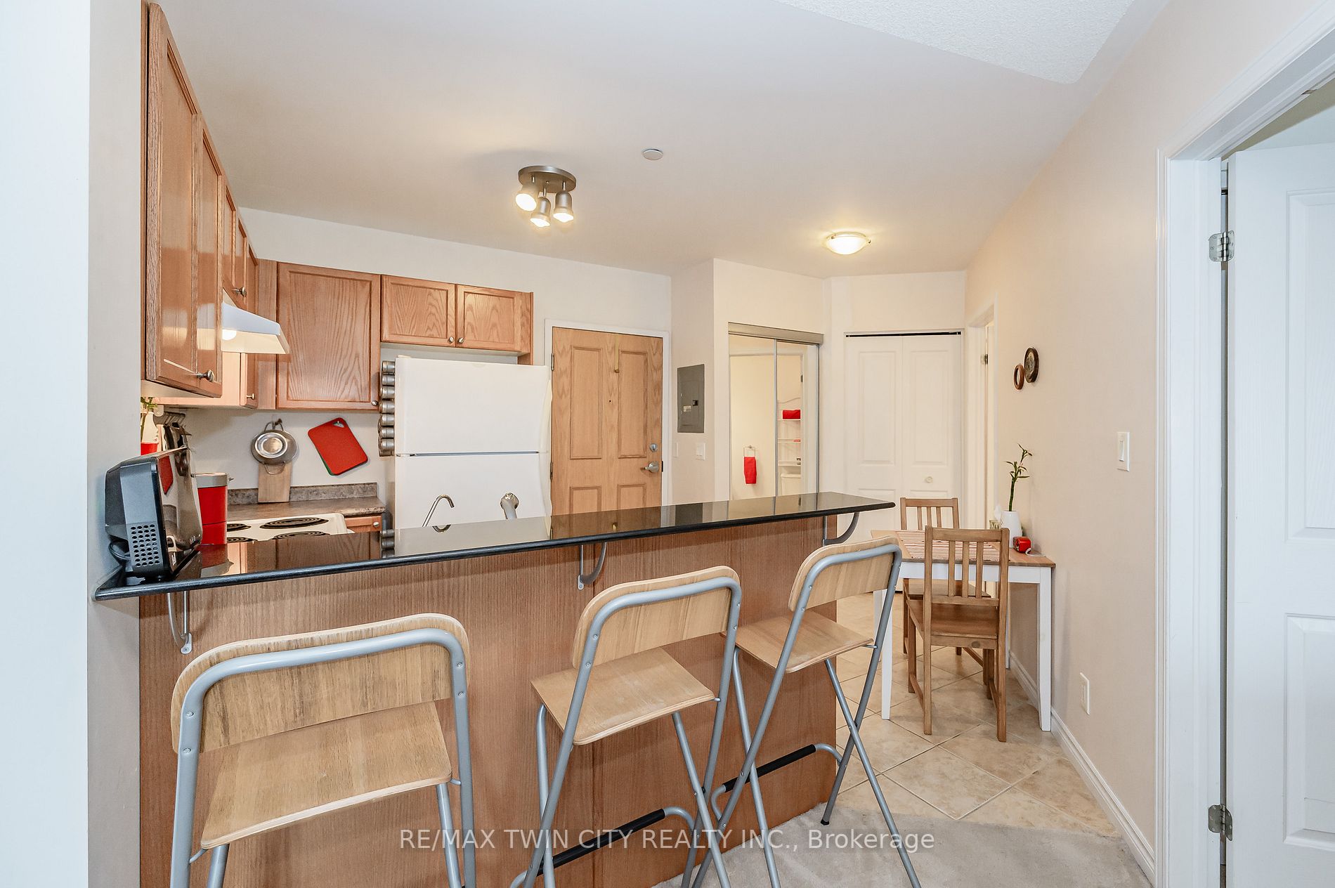 8 Harris St, #306