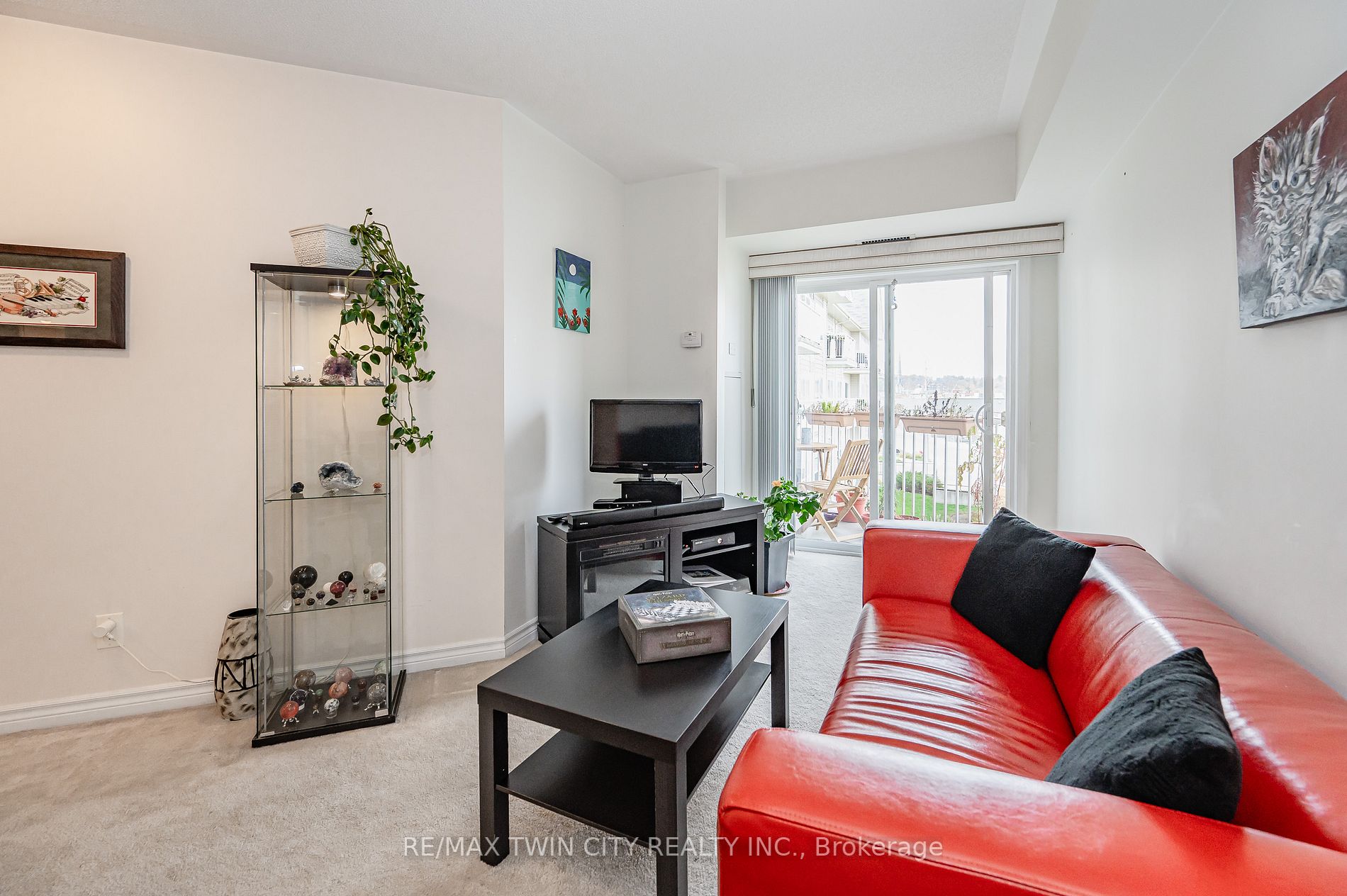 8 Harris St, #306