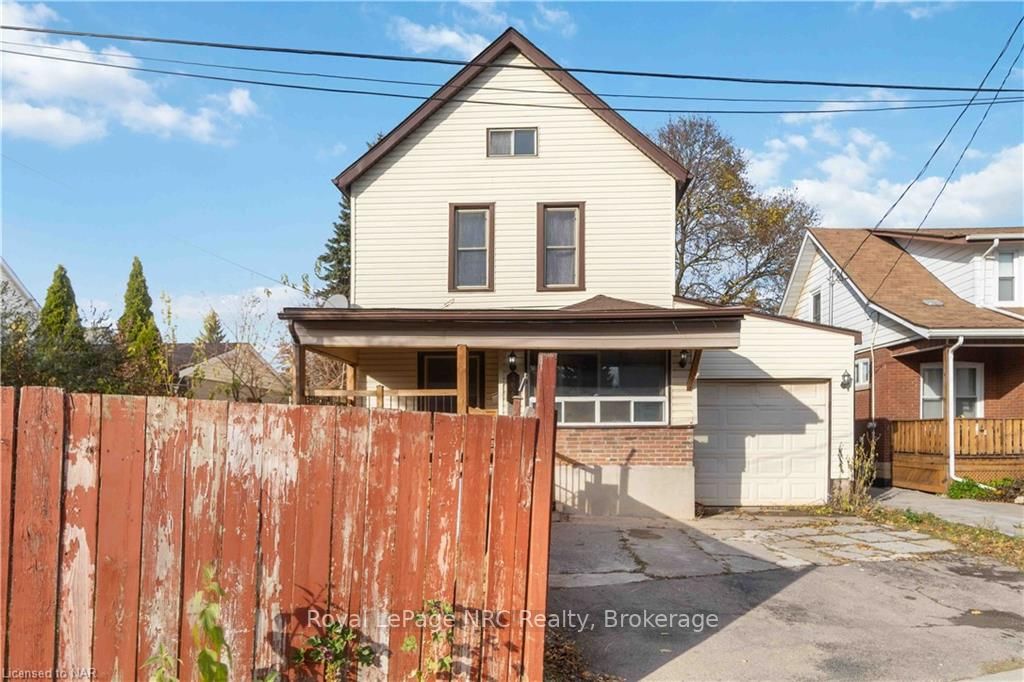 4625 Nelson Cres