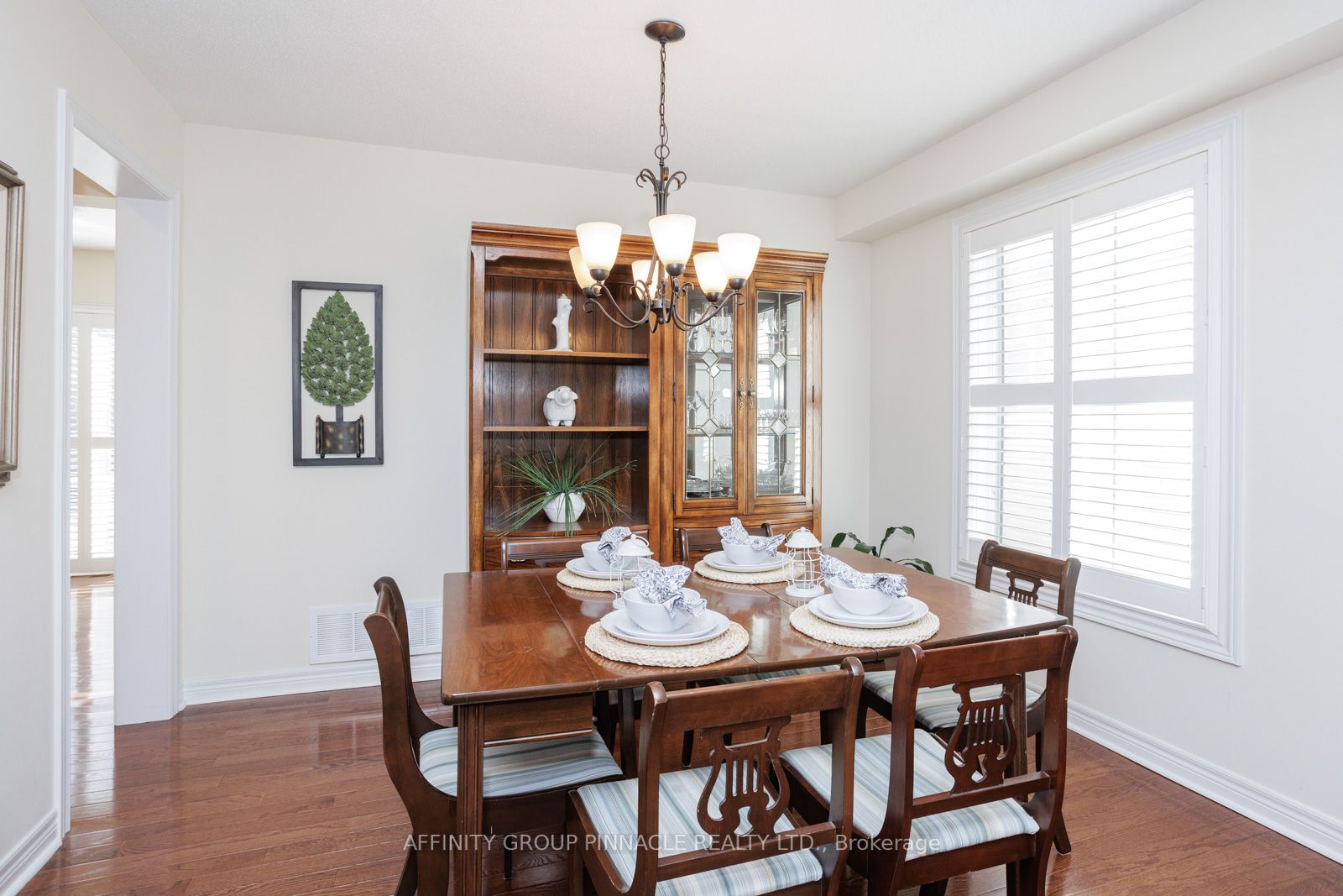 11 Purpledusk Dr