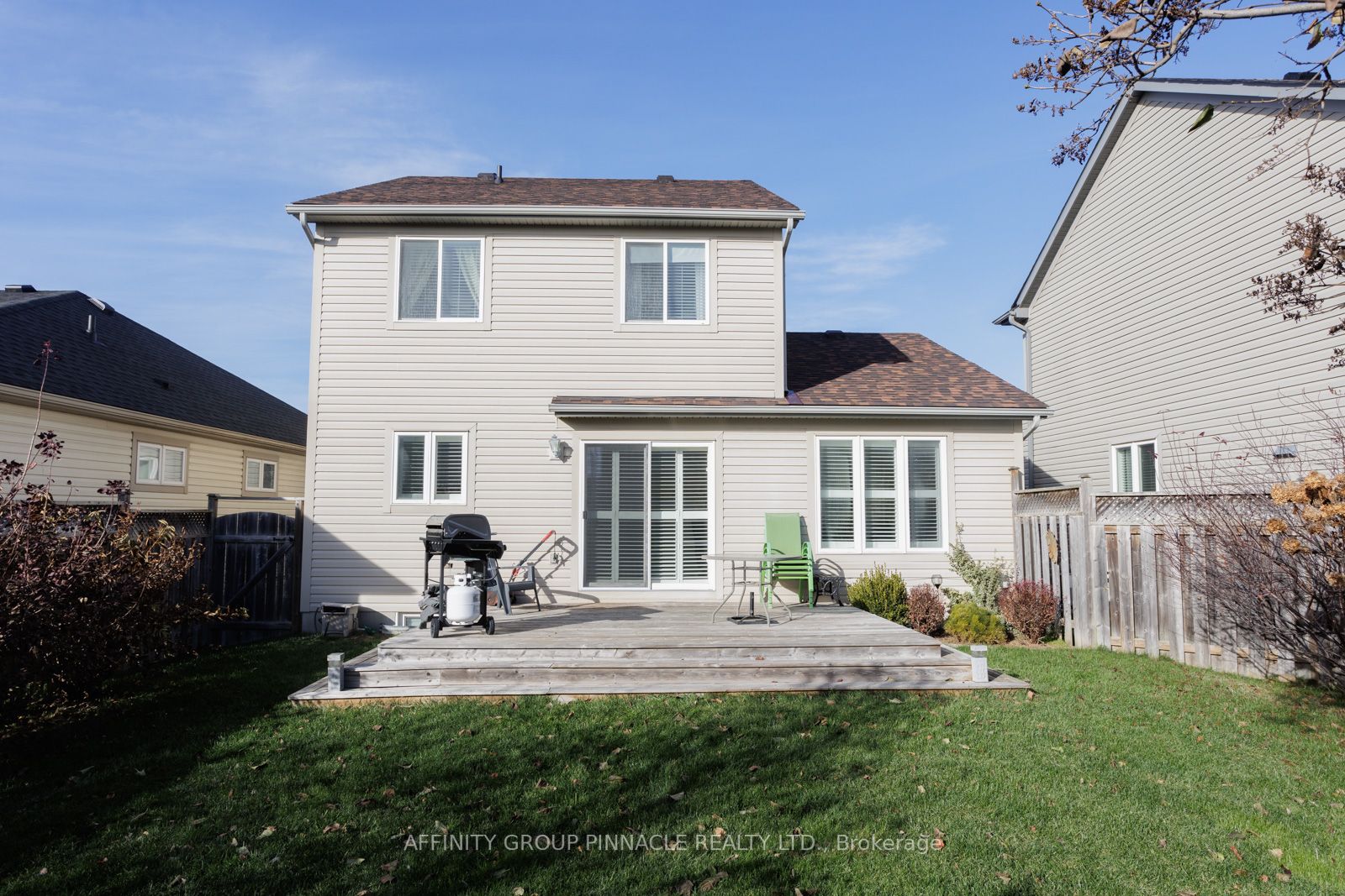 11 Purpledusk Dr