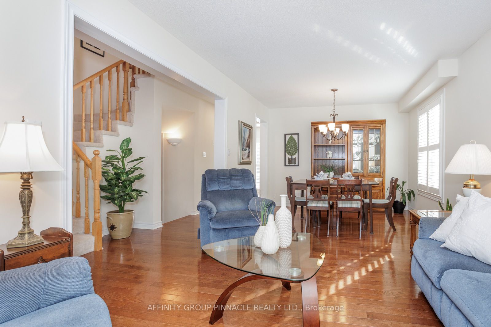 11 Purpledusk Dr