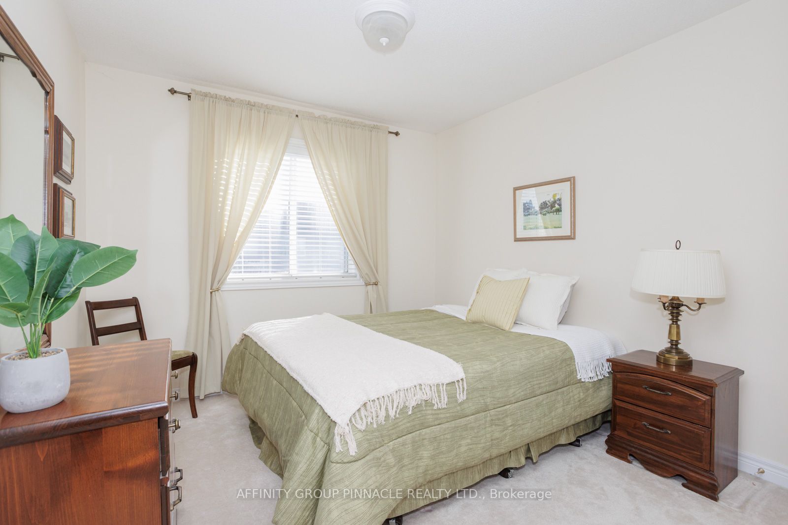 11 Purpledusk Dr