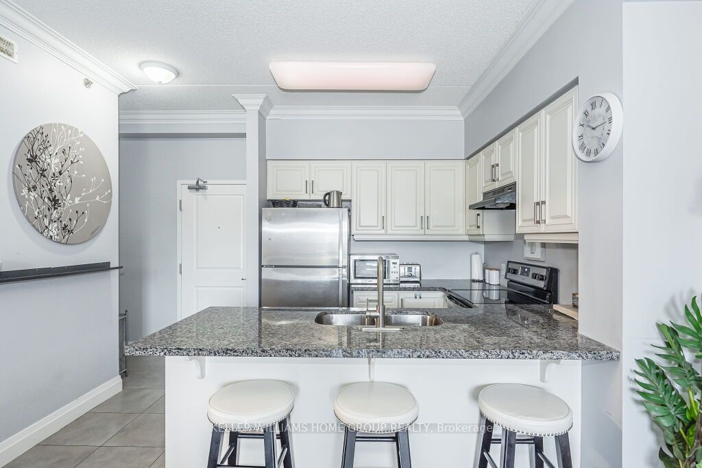 1440 Gordon St, #210