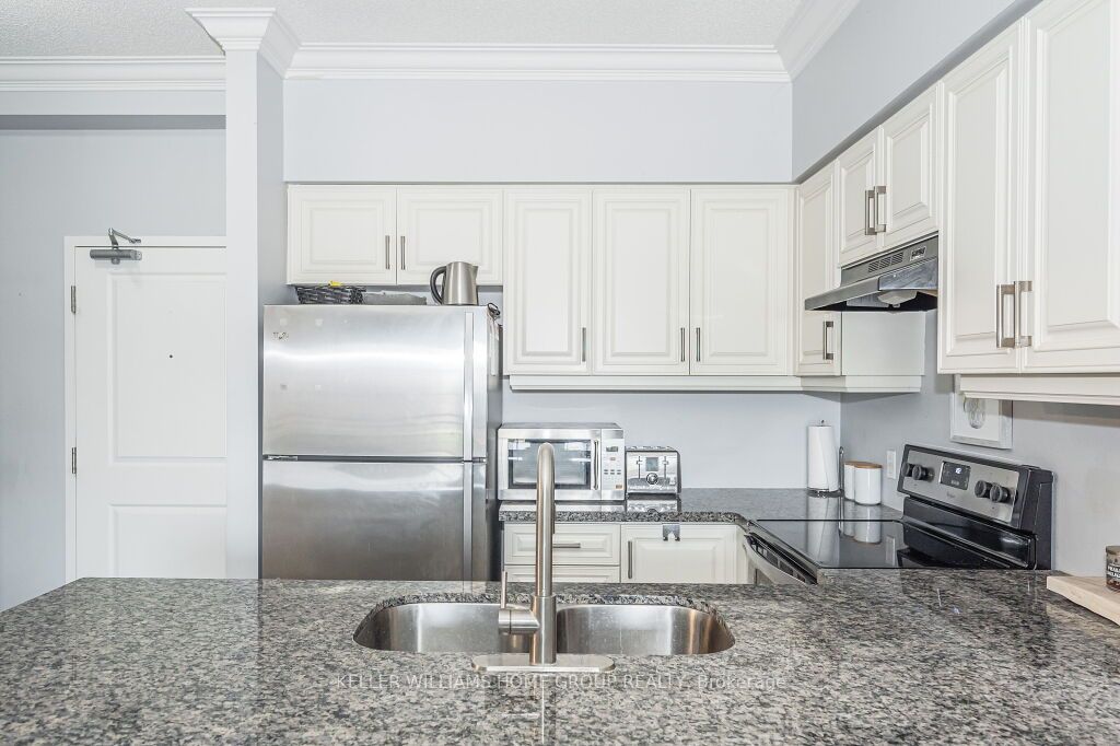 1440 Gordon St, #210