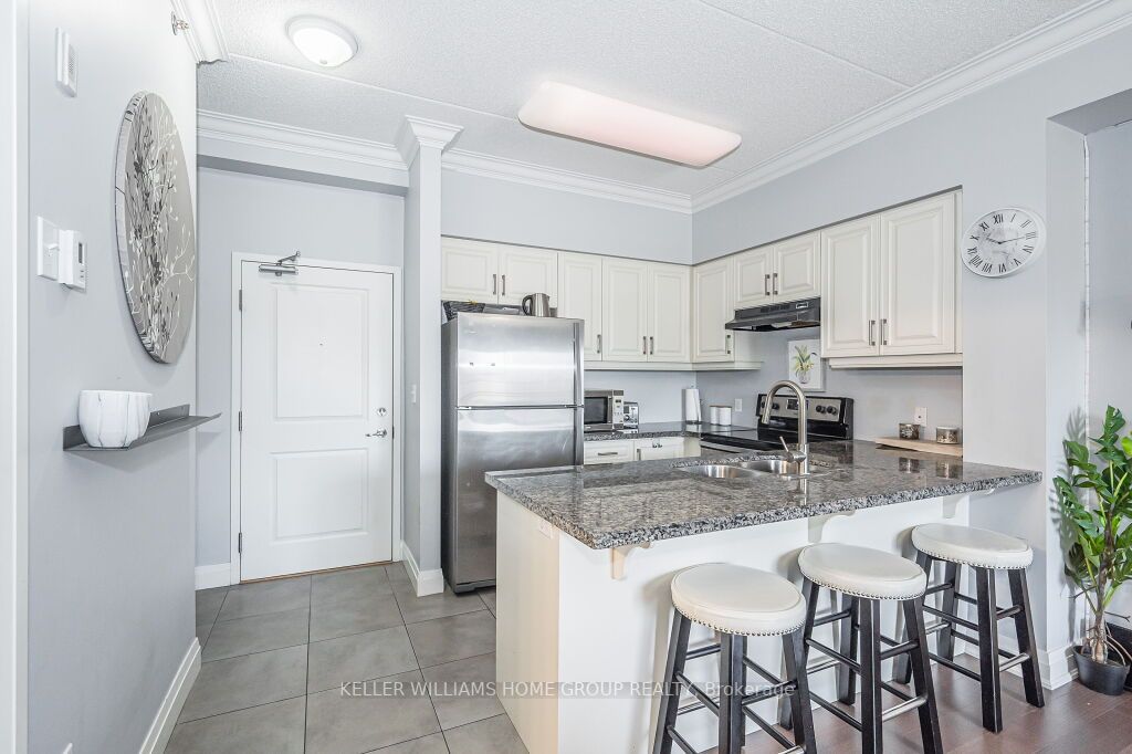 1440 Gordon St, #210