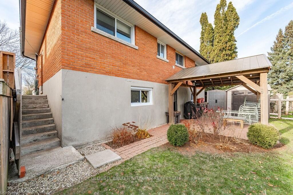 161 Renfield St