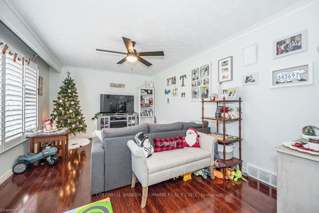 161 Renfield St