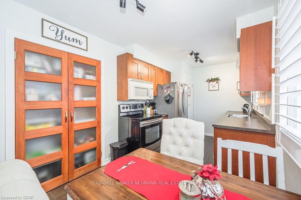 161 Renfield St