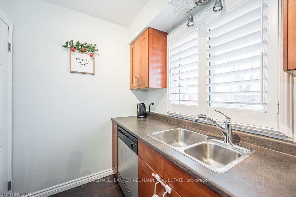 161 Renfield St