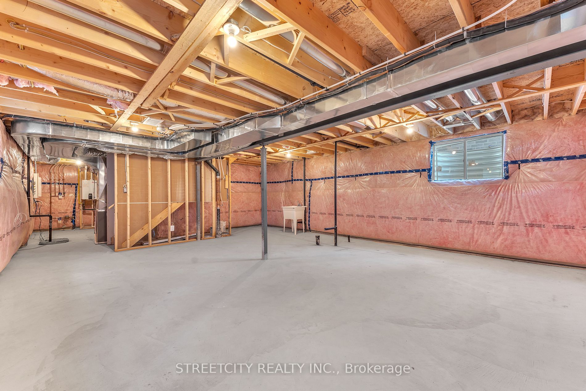 3915 Aukland Ave