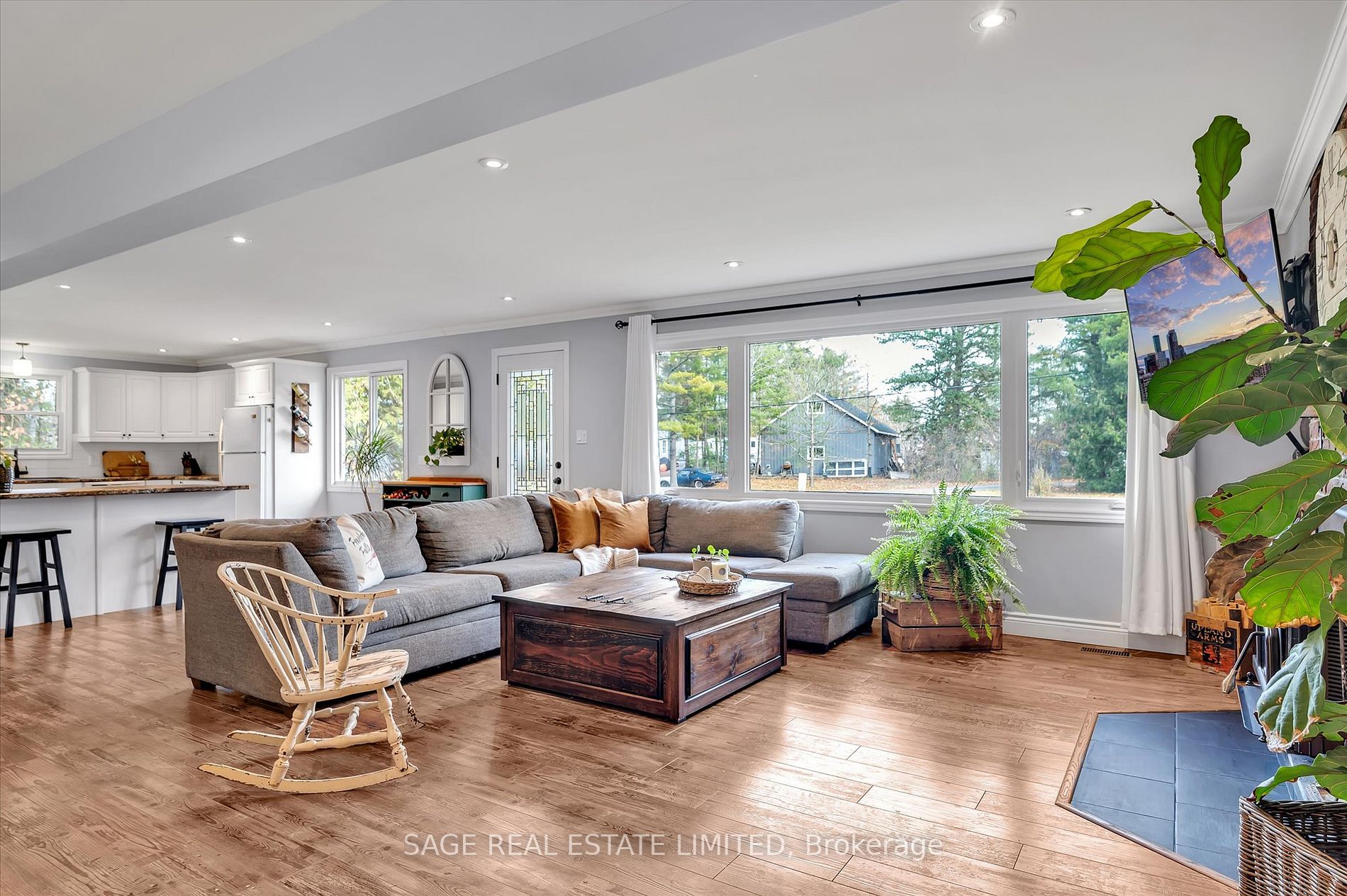 620 Hickory Beach Rd