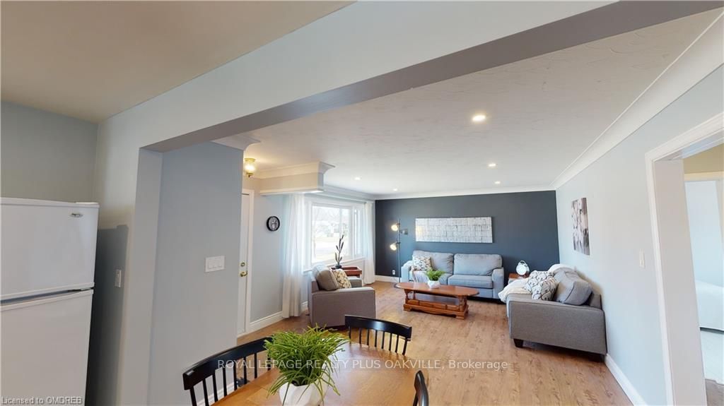 42 Hamilton Ave