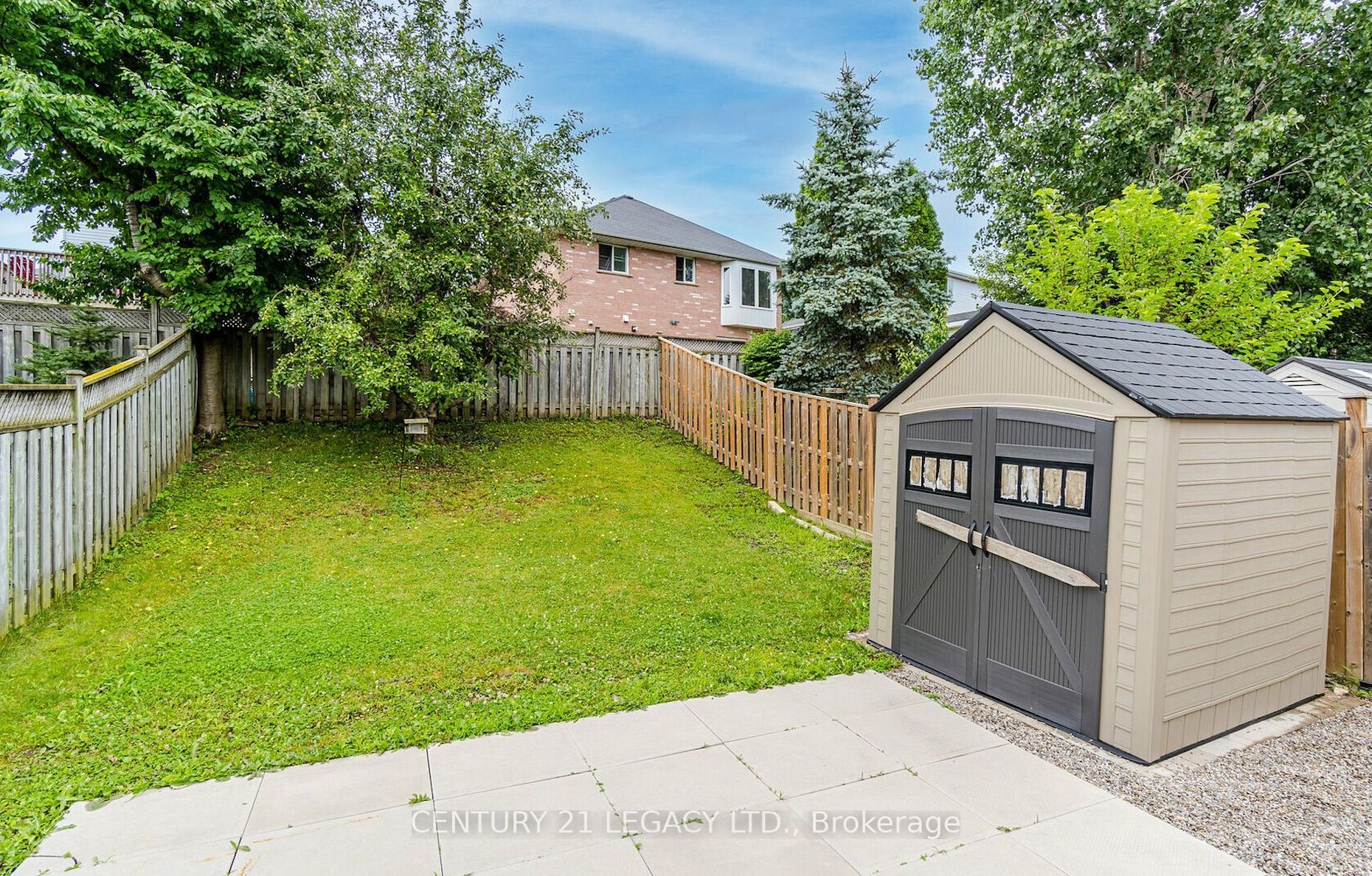 322 Benesfort Cres