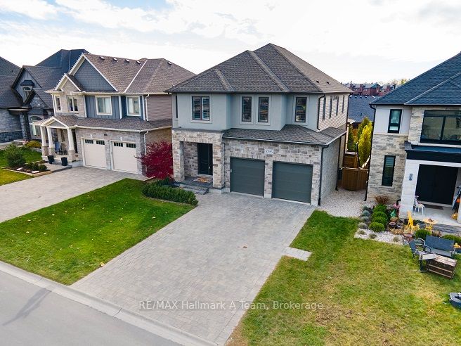 1095 Riverbend Rd