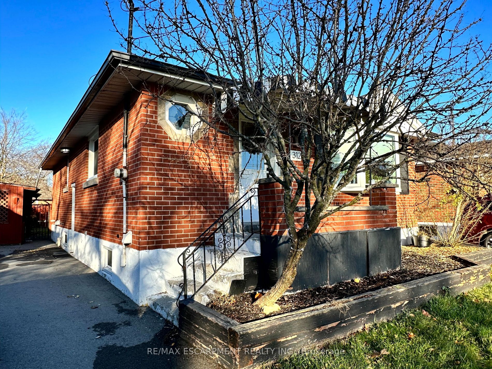 312 East 45th St, #Lower