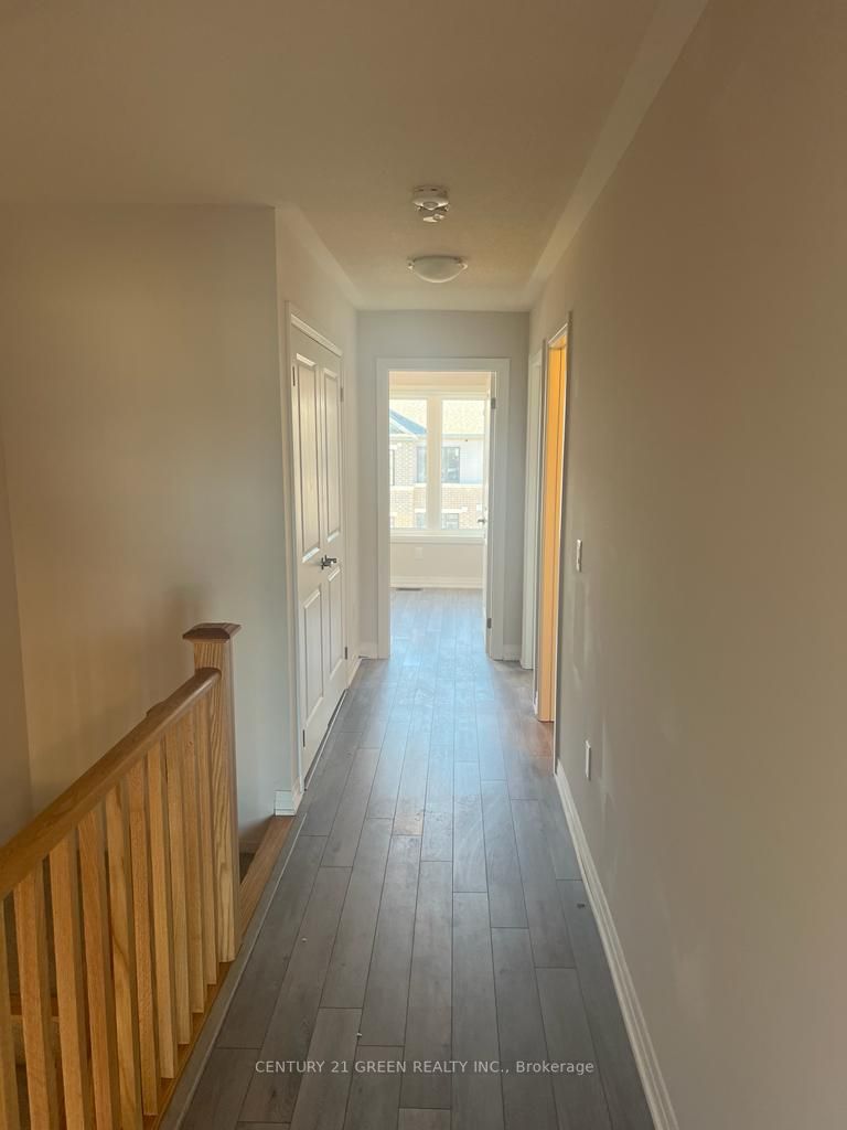 585 Colborne St E, #104
