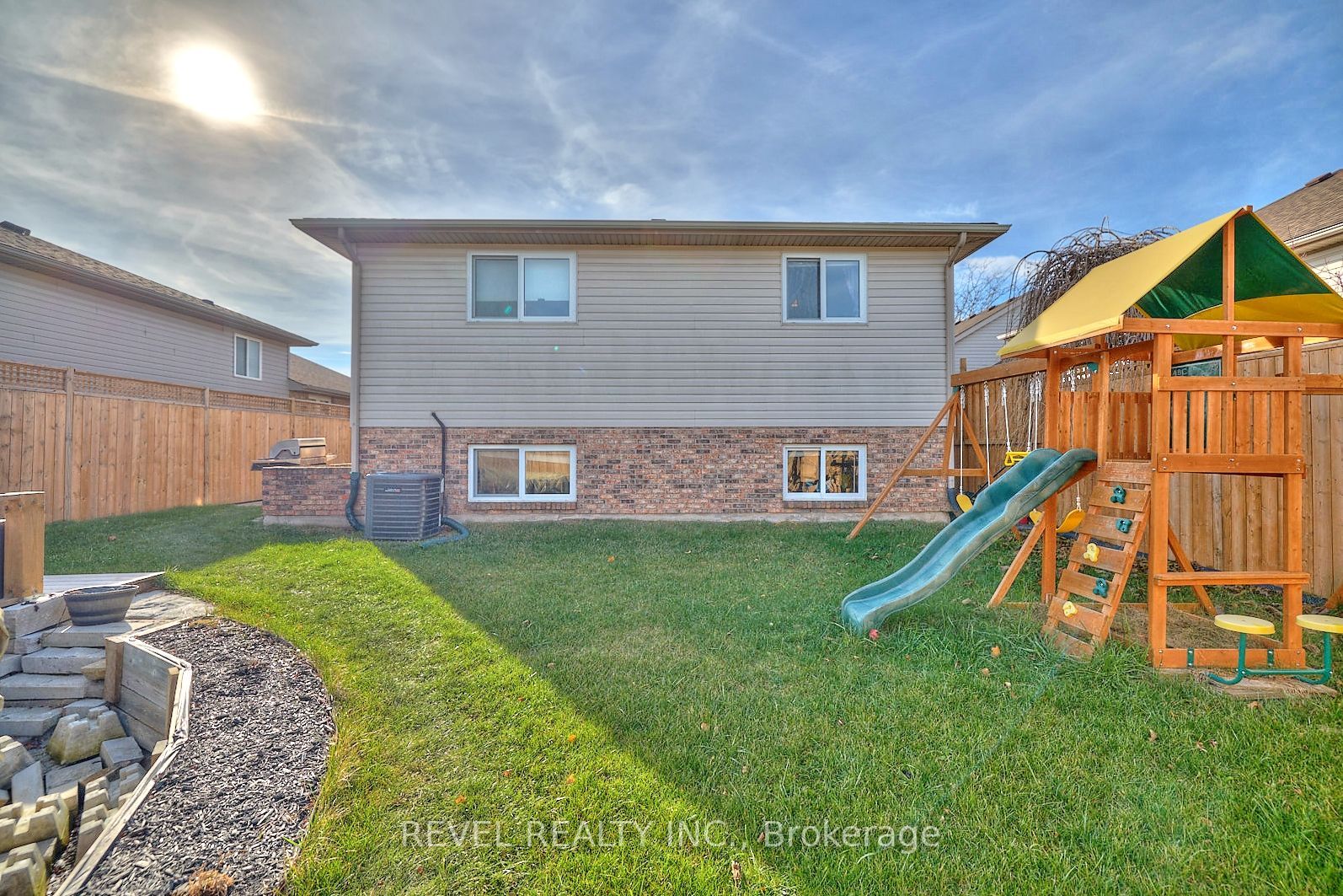7791 Sabine Dr