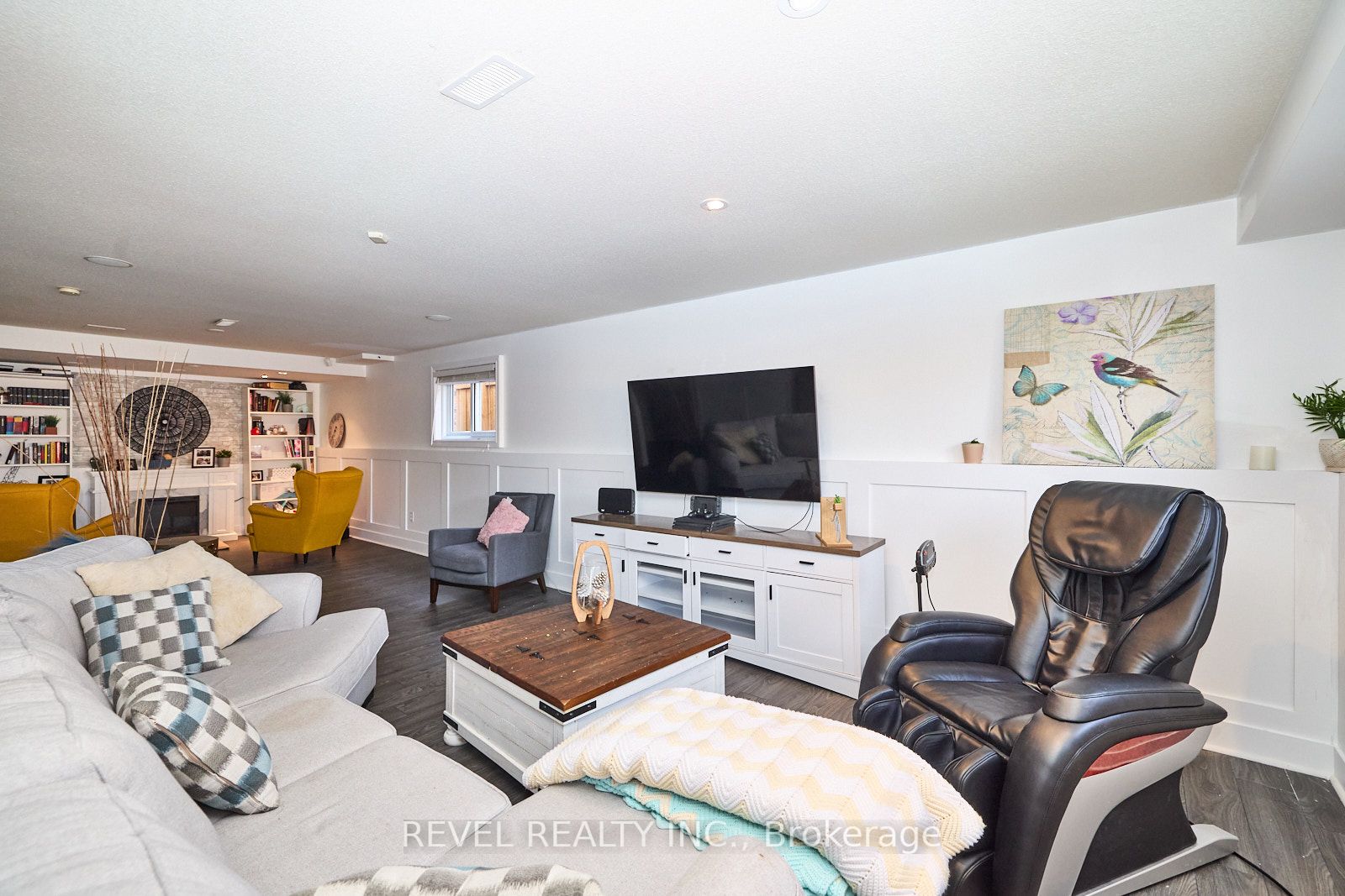 7791 Sabine Dr