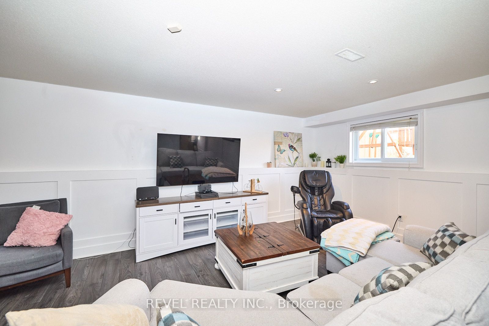 7791 Sabine Dr
