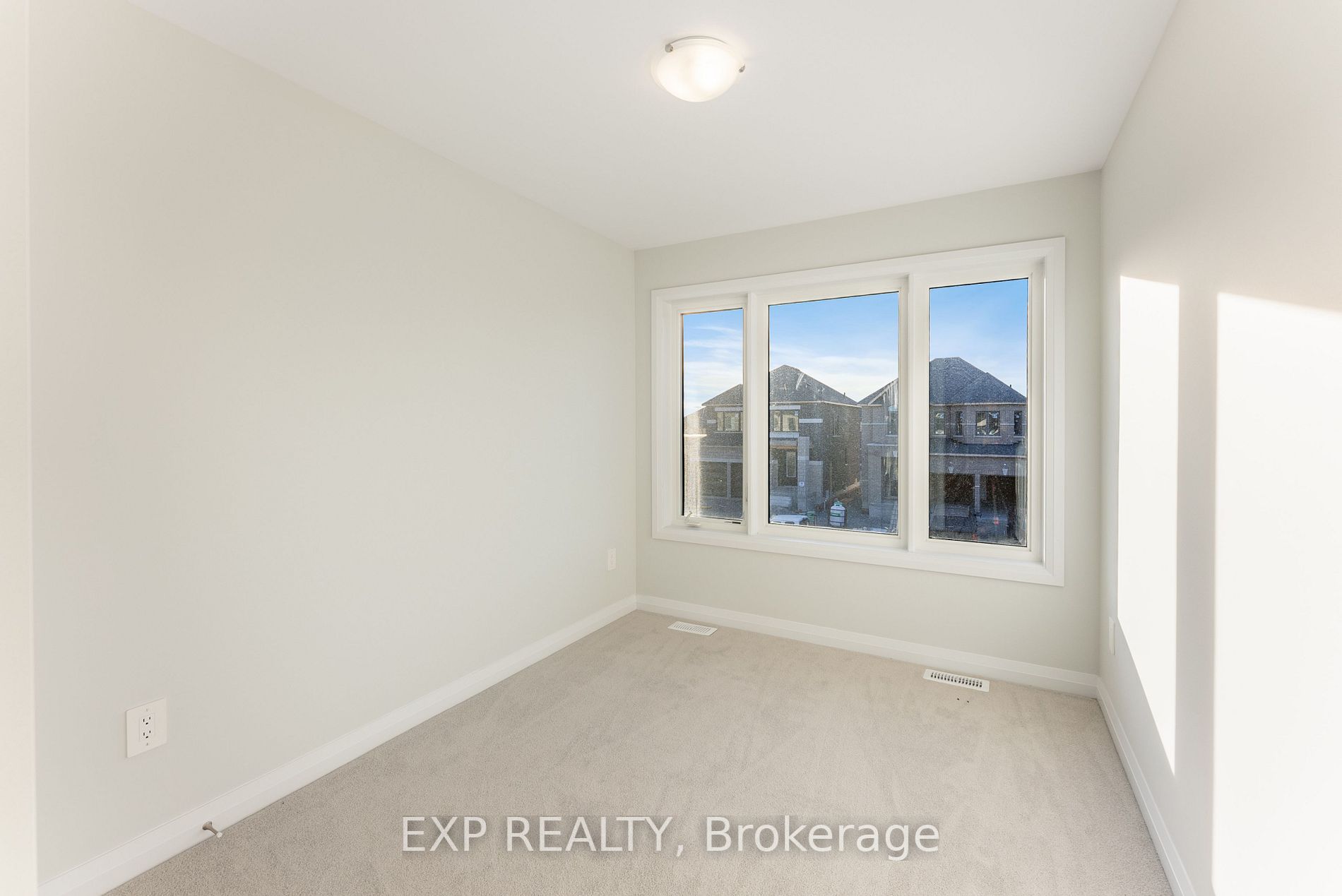 44 Corley St