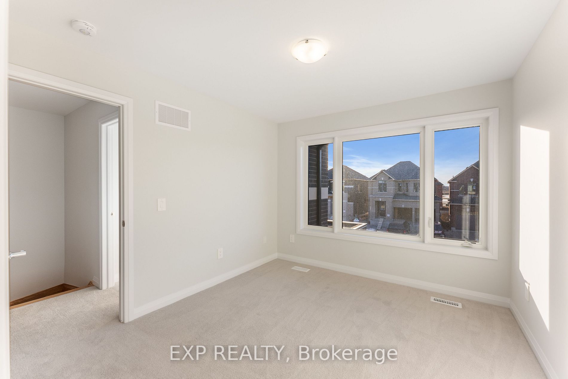 44 Corley St