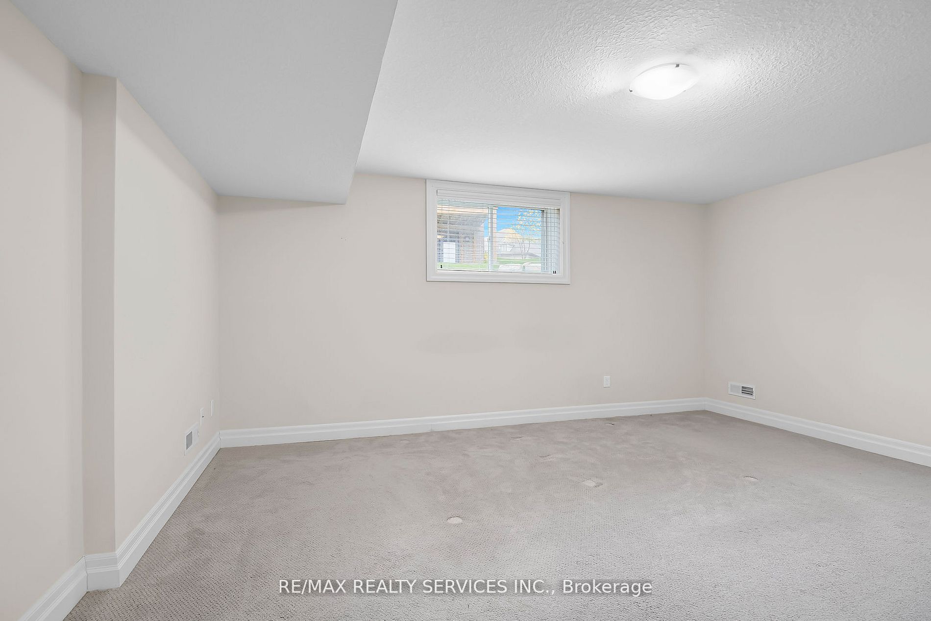 2290 Torrey Pines Way, #26