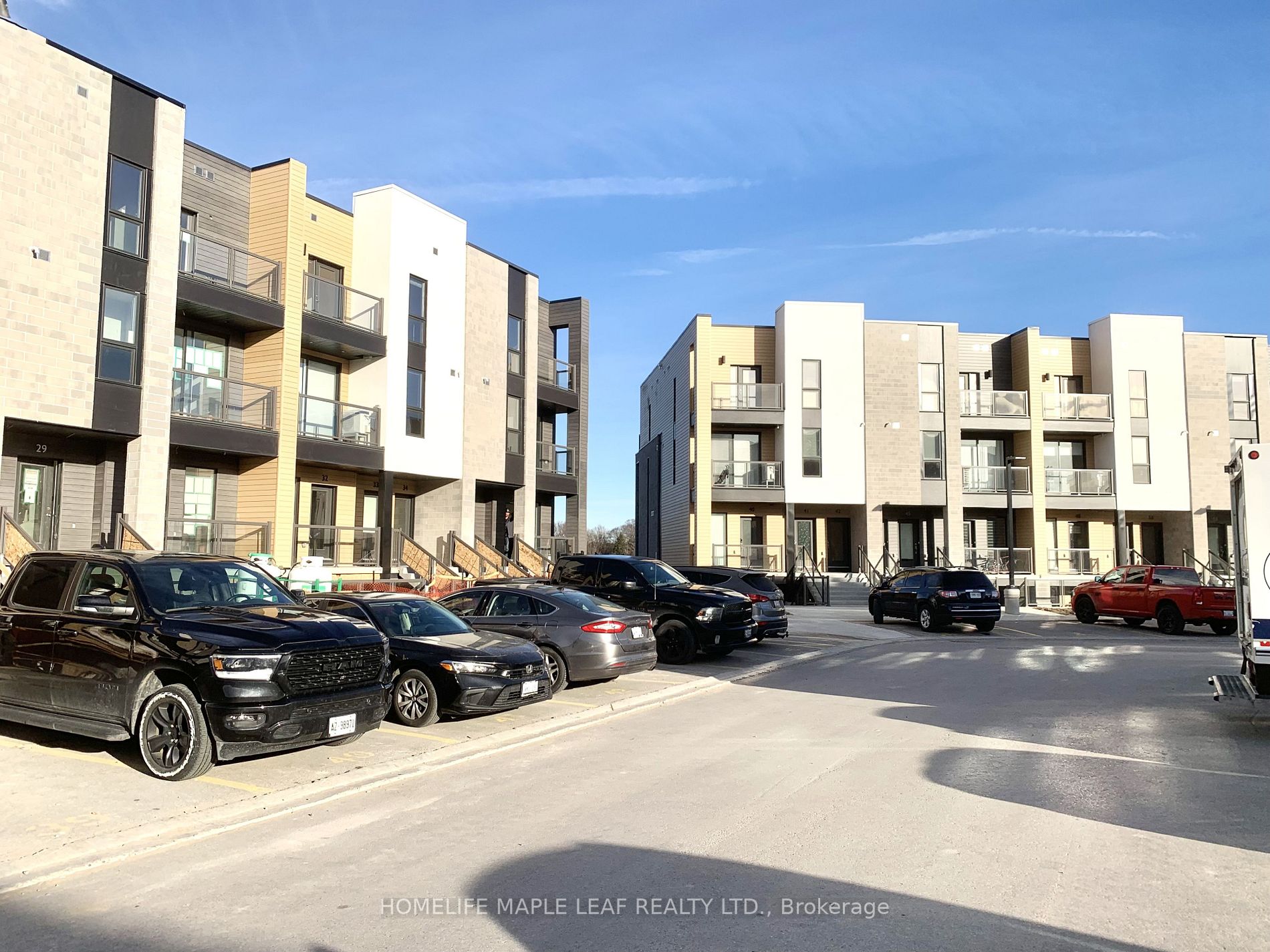 261 Woodbine Ave, #D-038