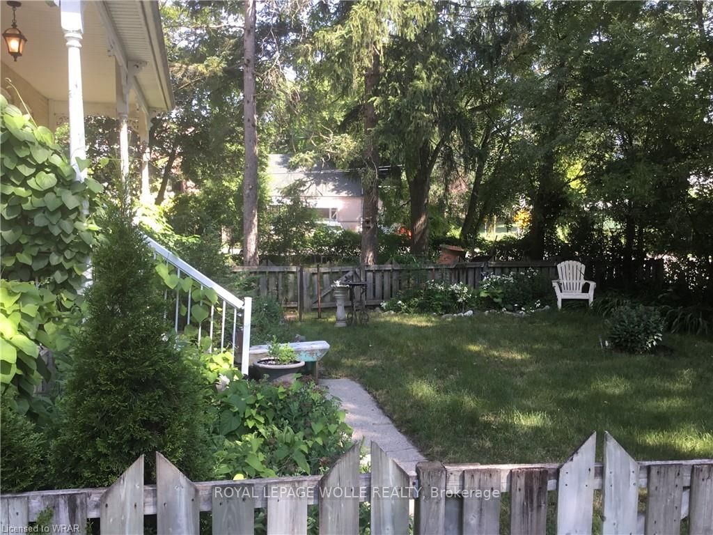 62 Gage Ave
