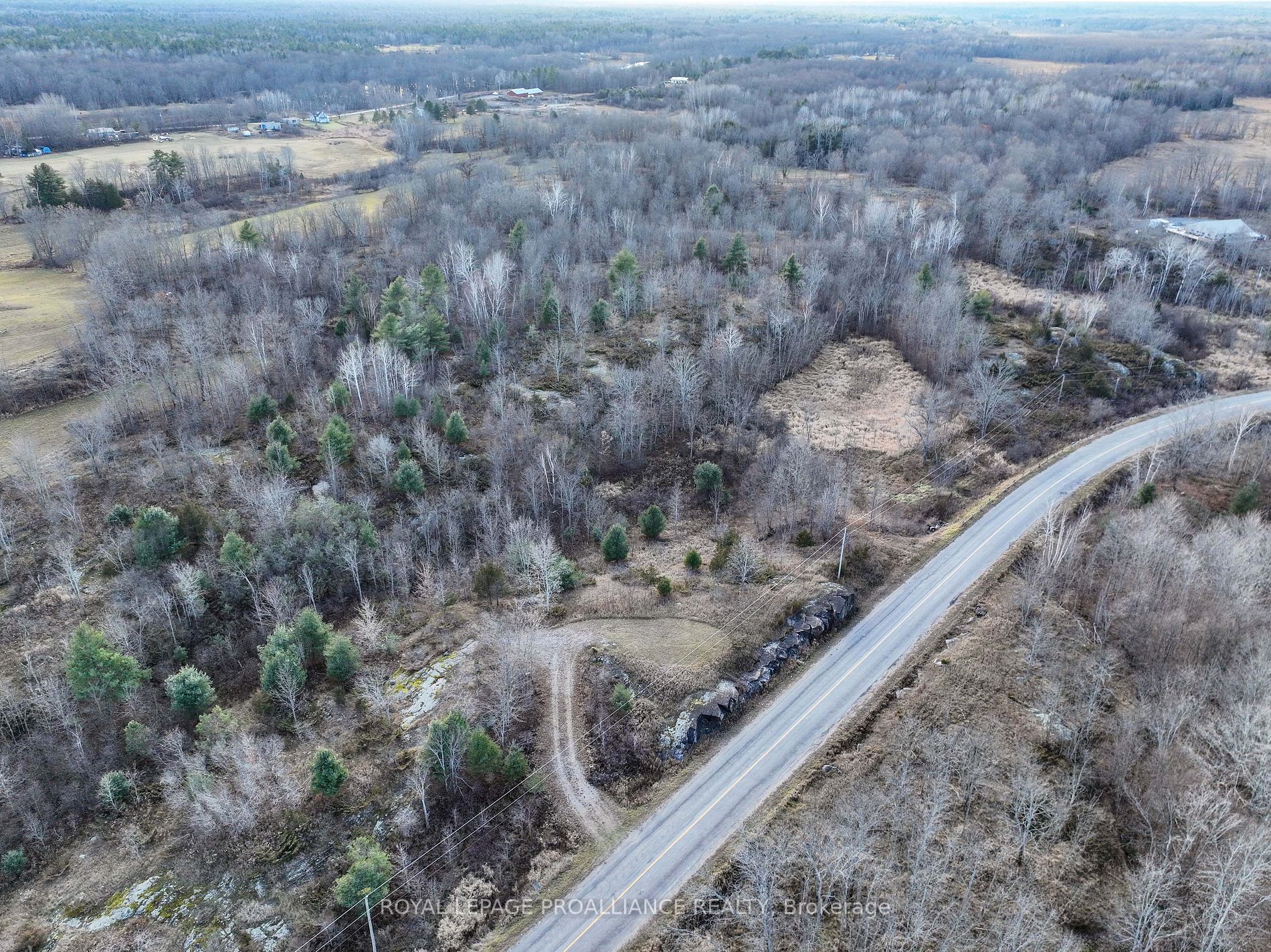 1147 Long Lake Rd