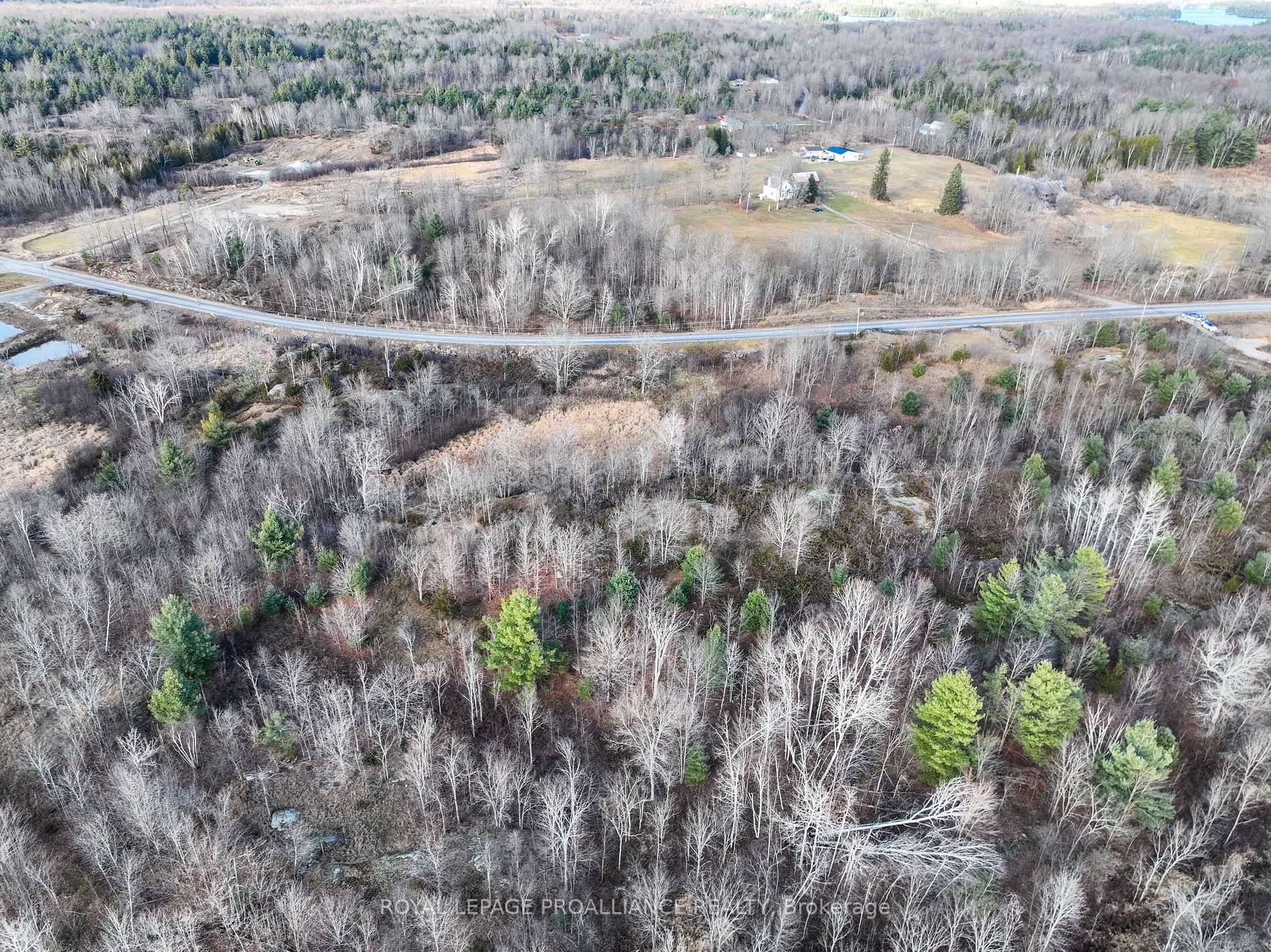 1147 Long Lake Rd