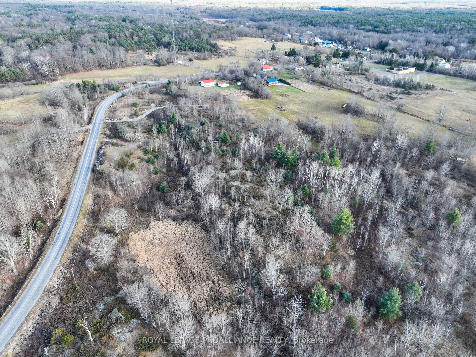 1147 Long Lake Rd