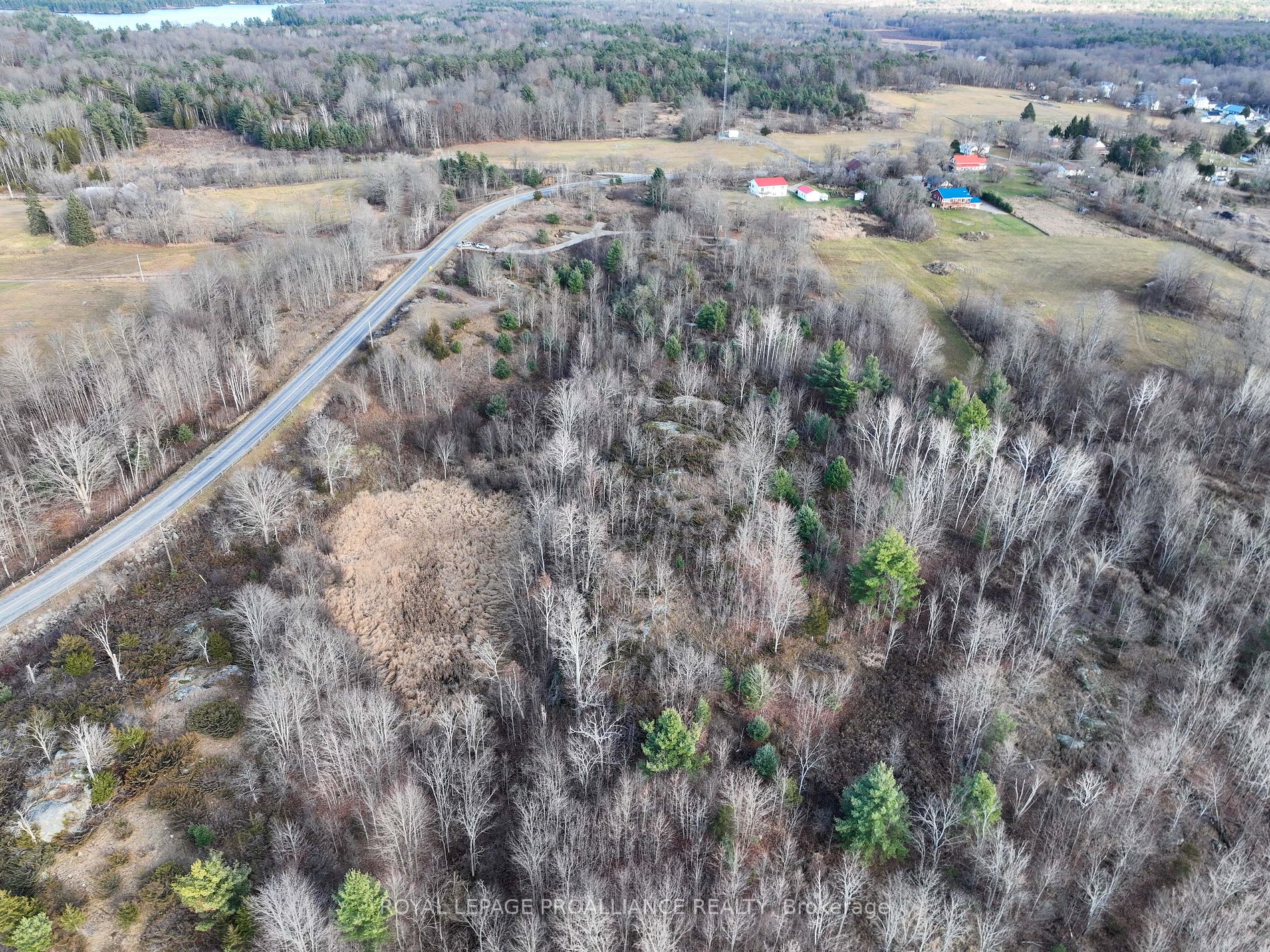 1147 Long Lake Rd