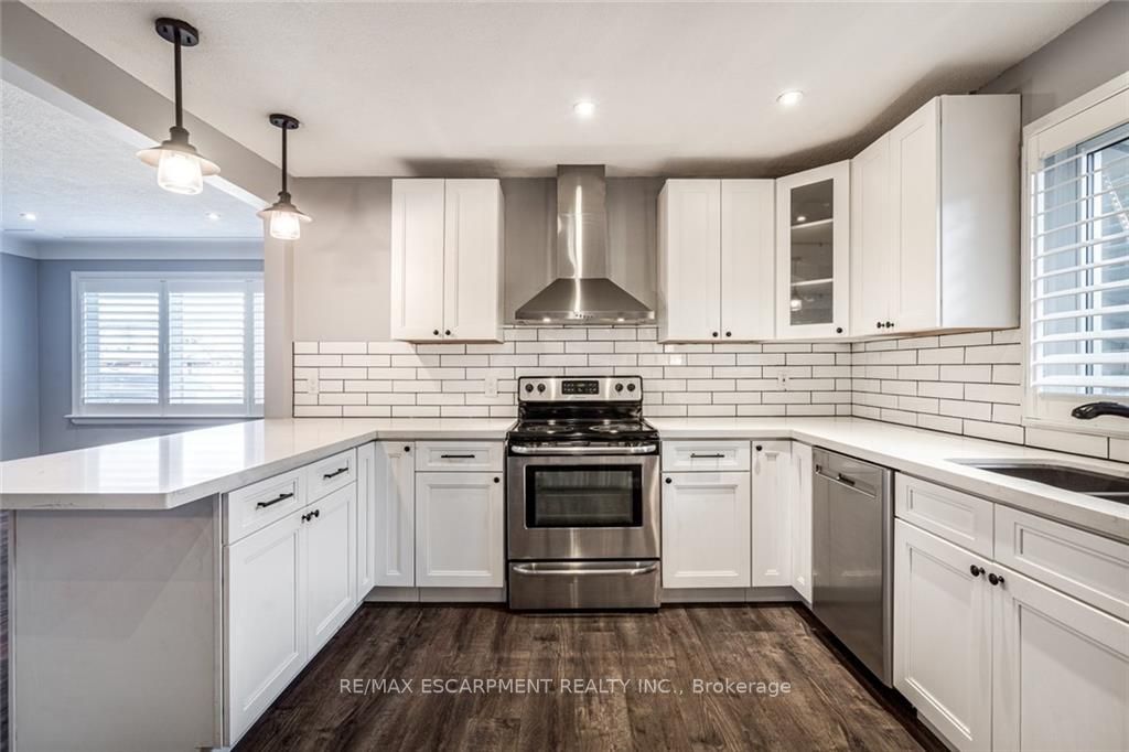 116 Mcelroy Rd E