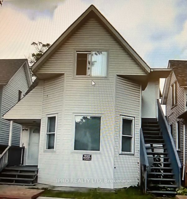 494 Church St