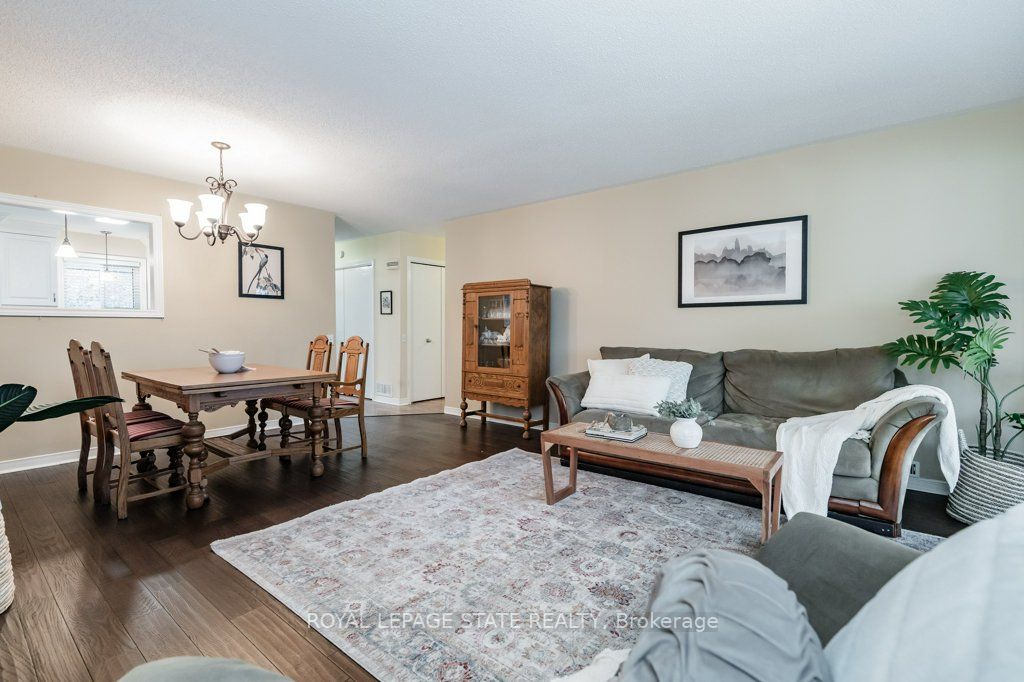 360 Silverbirch Blvd, #16