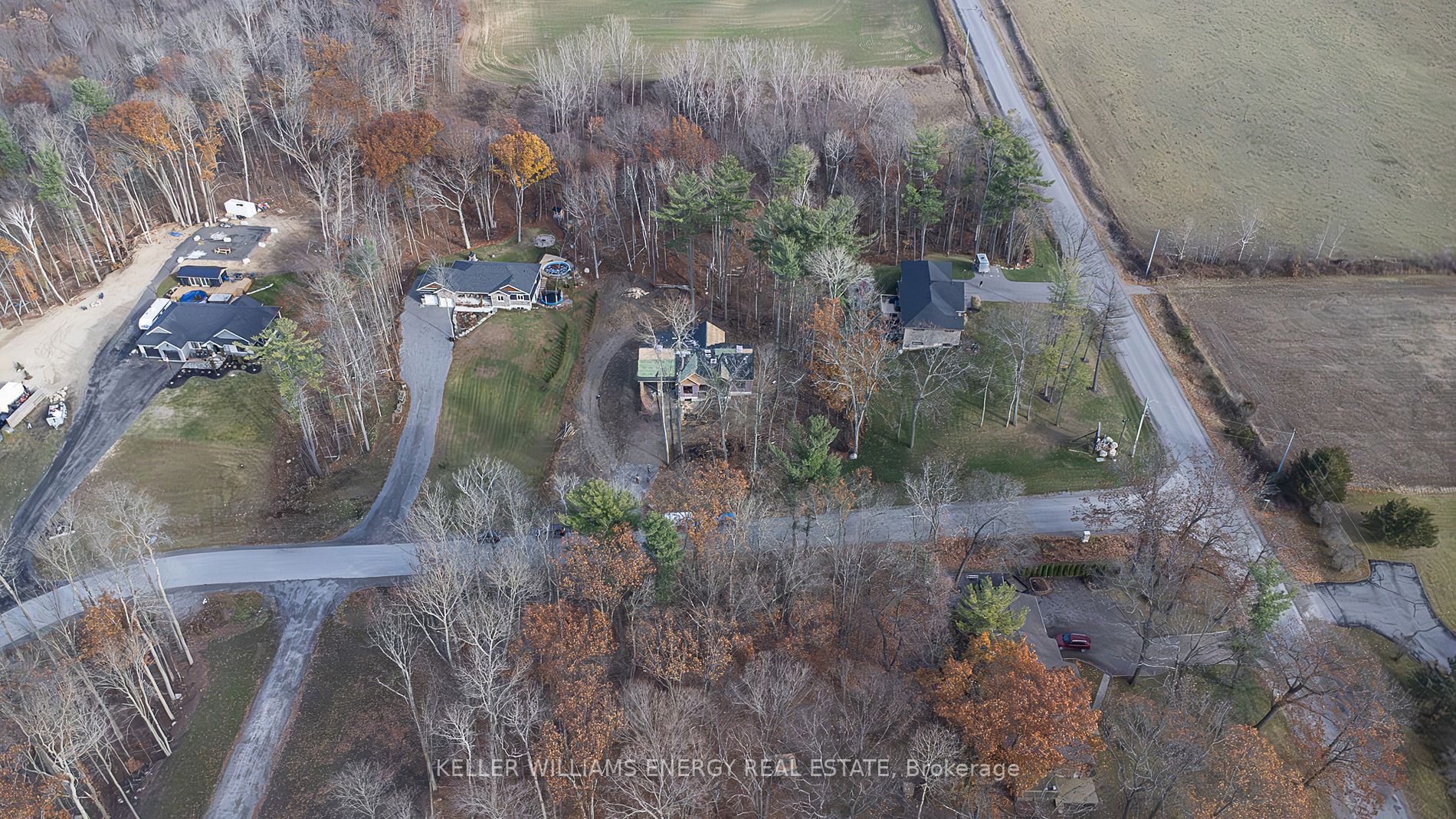 6 Newpierce Dr
