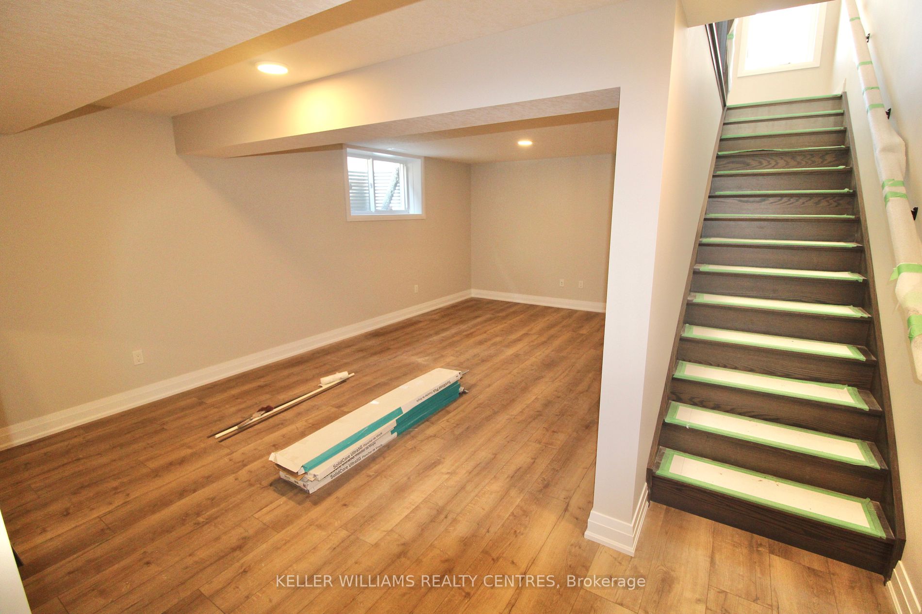 150 Durham Road W