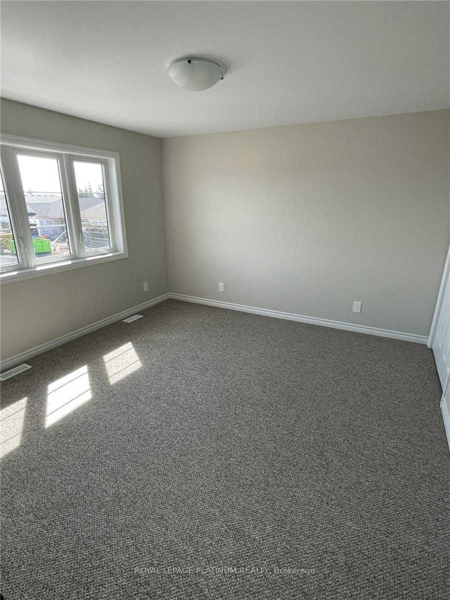 12 Athabaska Dr