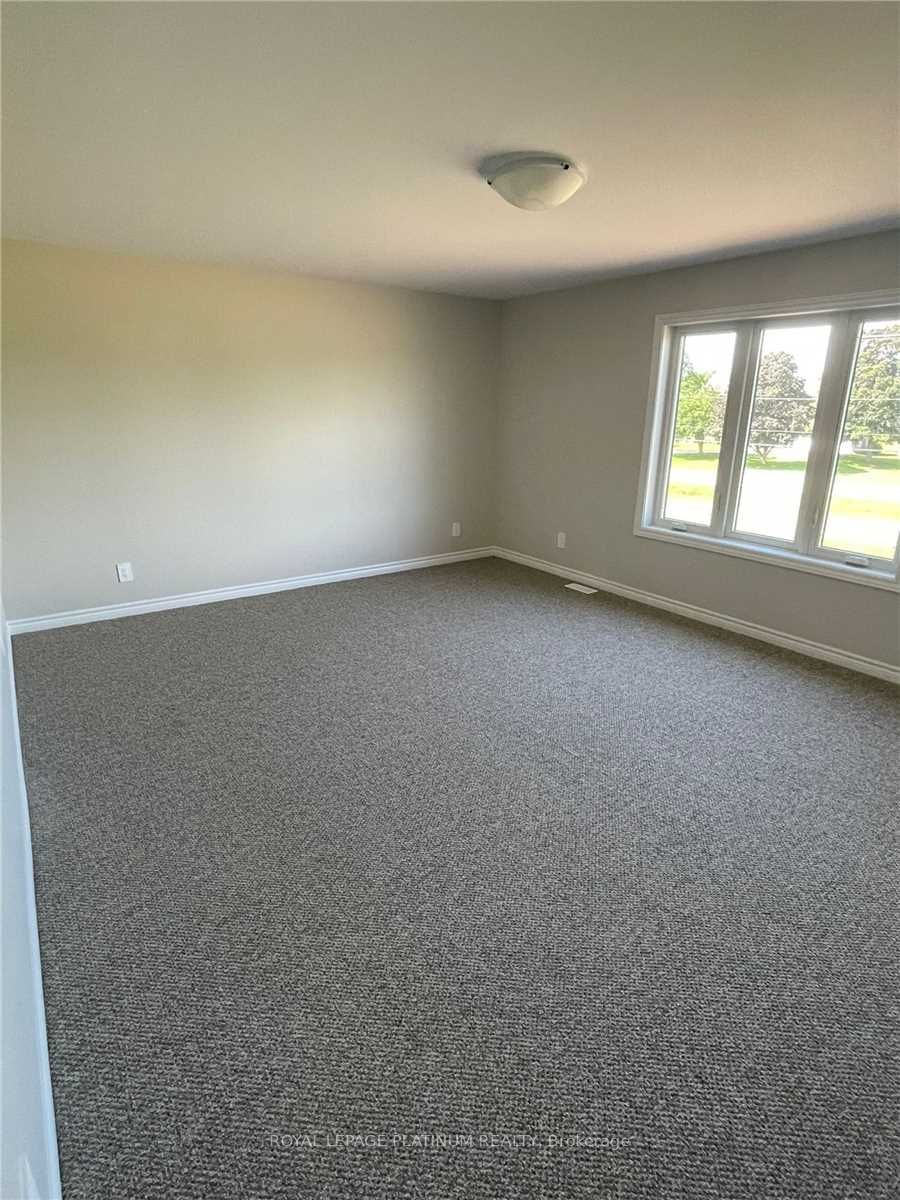 12 Athabaska Dr