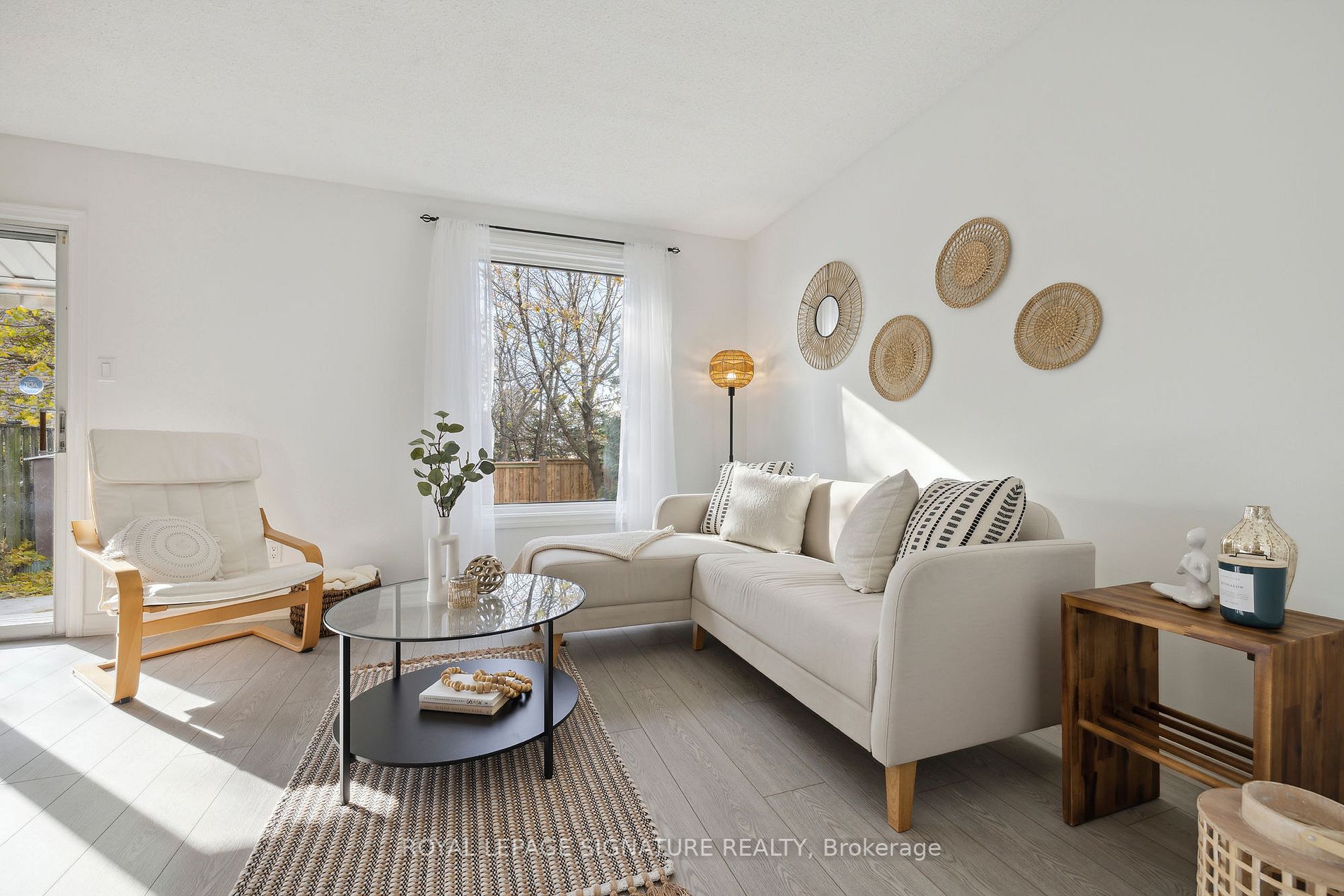 74 Bixby Cres